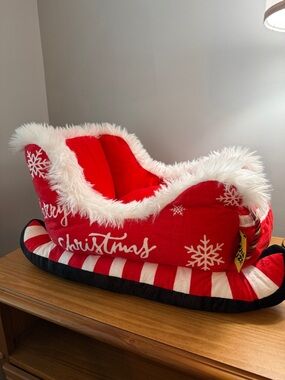 Funny Fuzzy Festive Red & White Christmas Sleigh Pet Bed